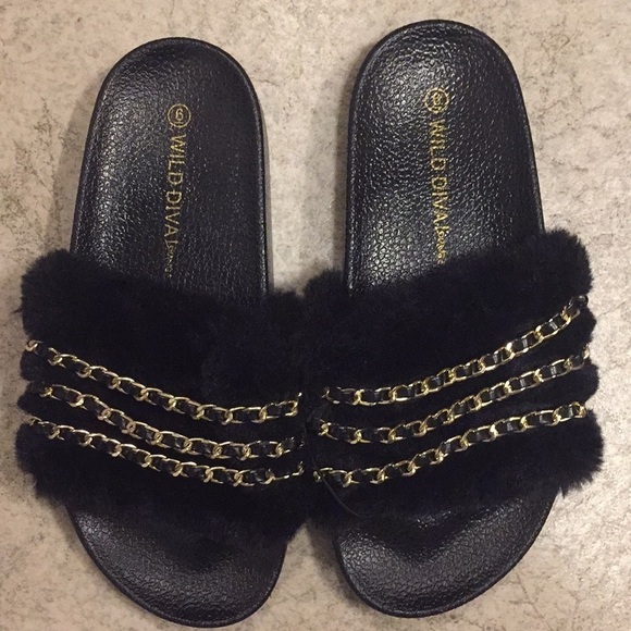 Wild Diva Fur Slide Gold Chain Sandals - Picture 3 of 6
